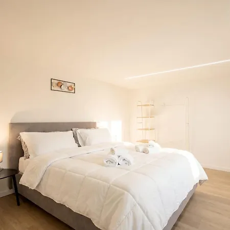 Casa Di Lu - Urban Modern Apartment *