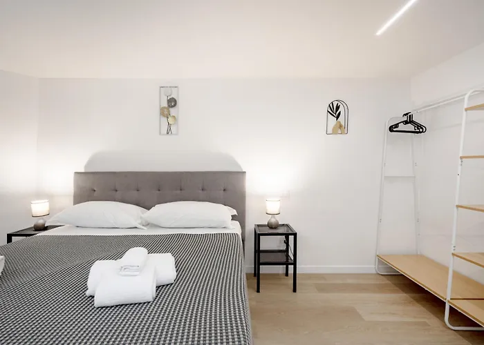 Casa Di Lu - Urban Modern * Bari